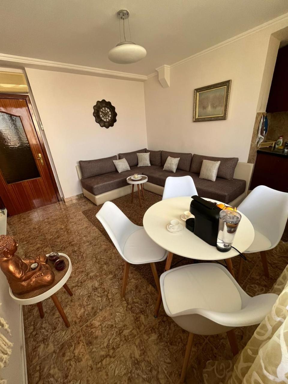 Tirana Center Tourist Apartment Buitenkant foto
