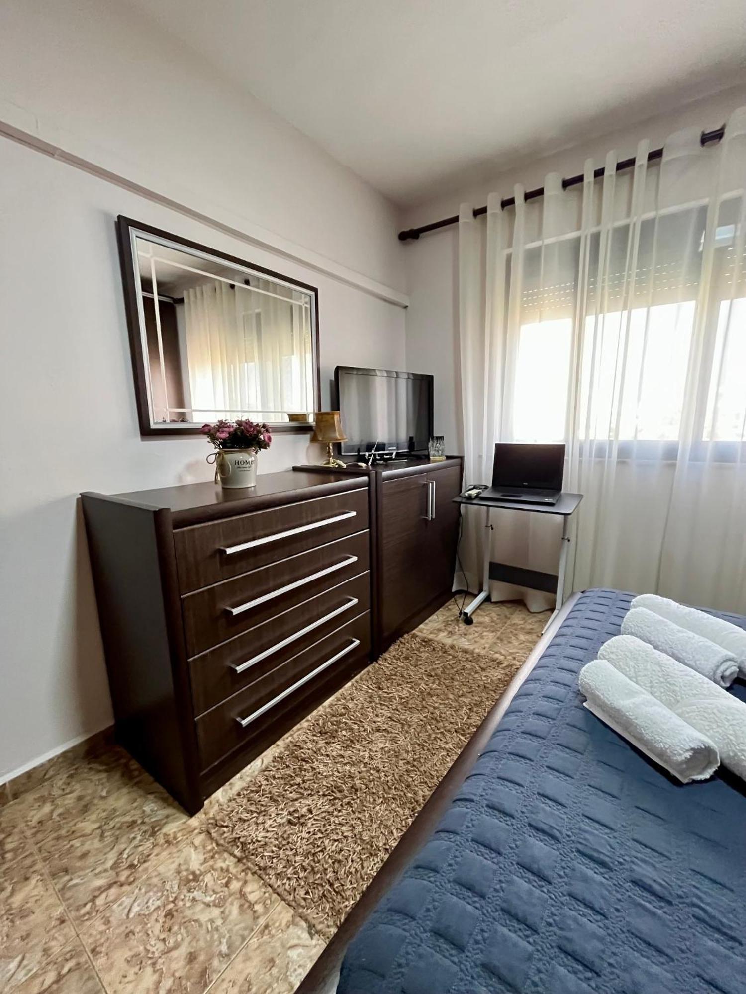 Tirana Center Tourist Apartment Buitenkant foto