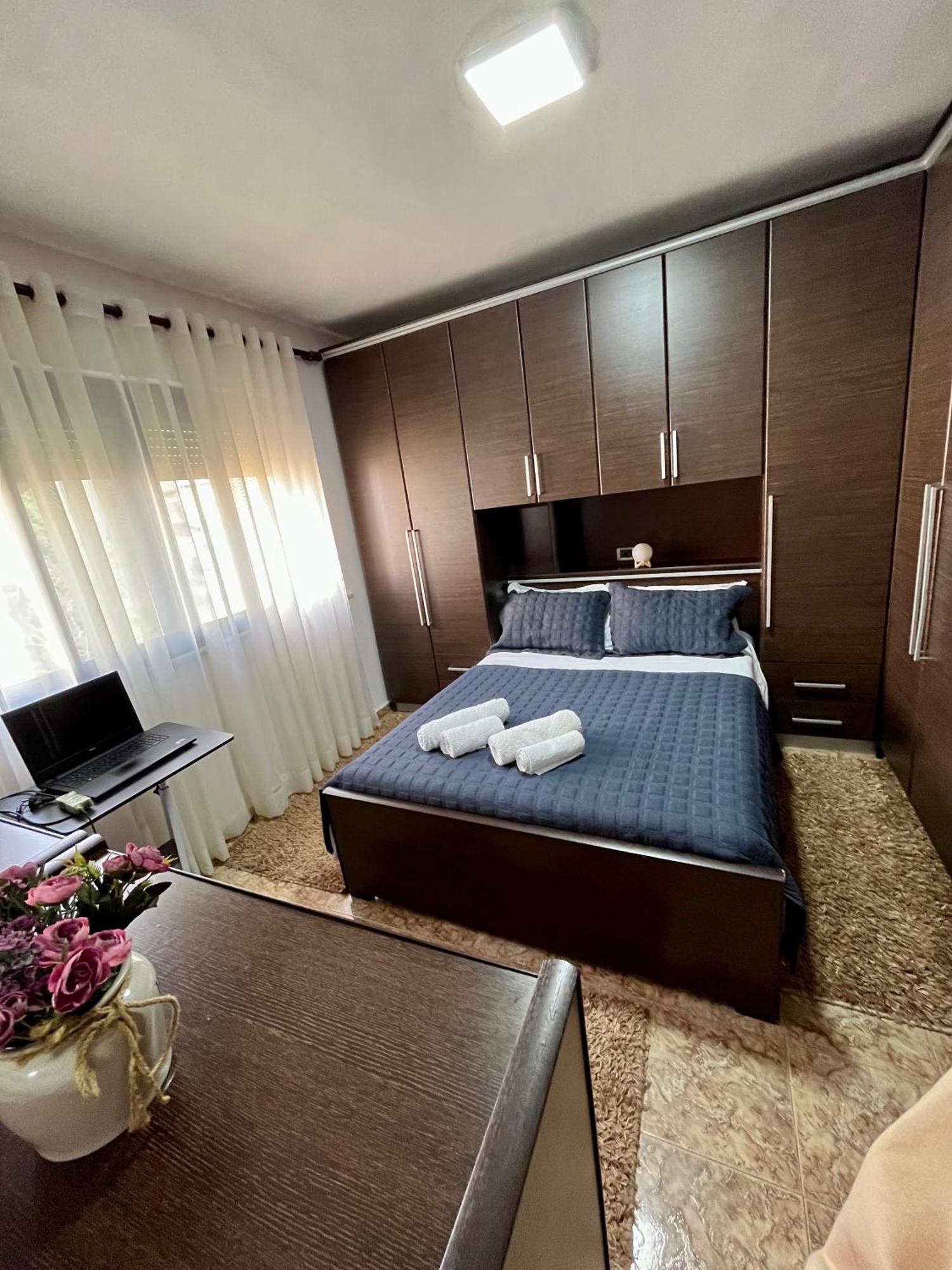 Tirana Center Tourist Apartment Buitenkant foto